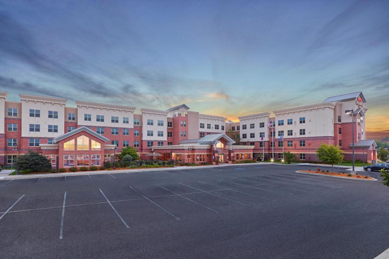 Residence Inn Minneapolis Плимът Екстериор снимка