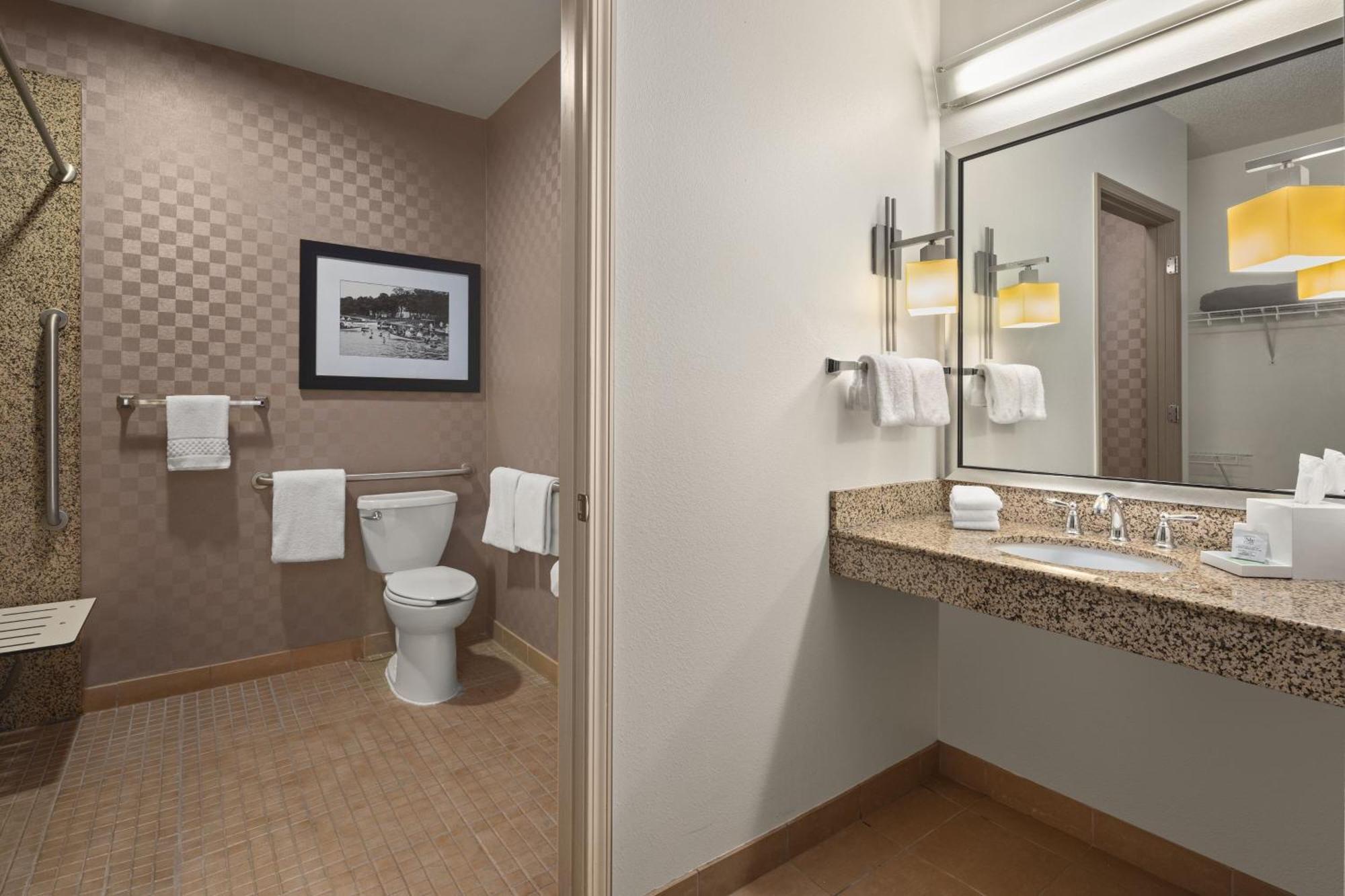Residence Inn Minneapolis Плимът Екстериор снимка